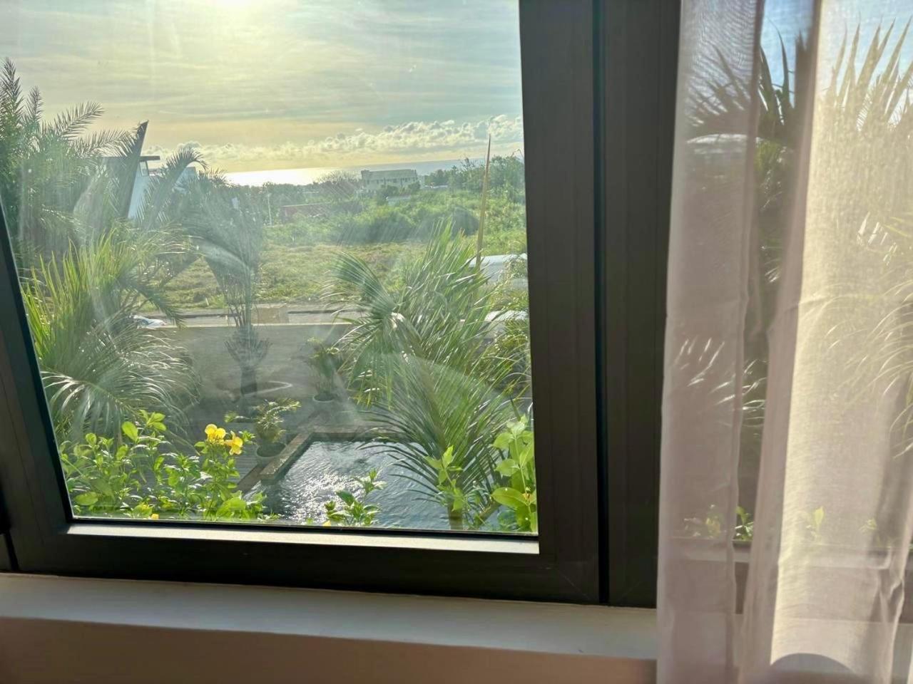 Stunning 3-Bedroom Apartment With Private Rooftop Terrace & Gorgeous Pool Flic-en-Flacq Exterior foto
